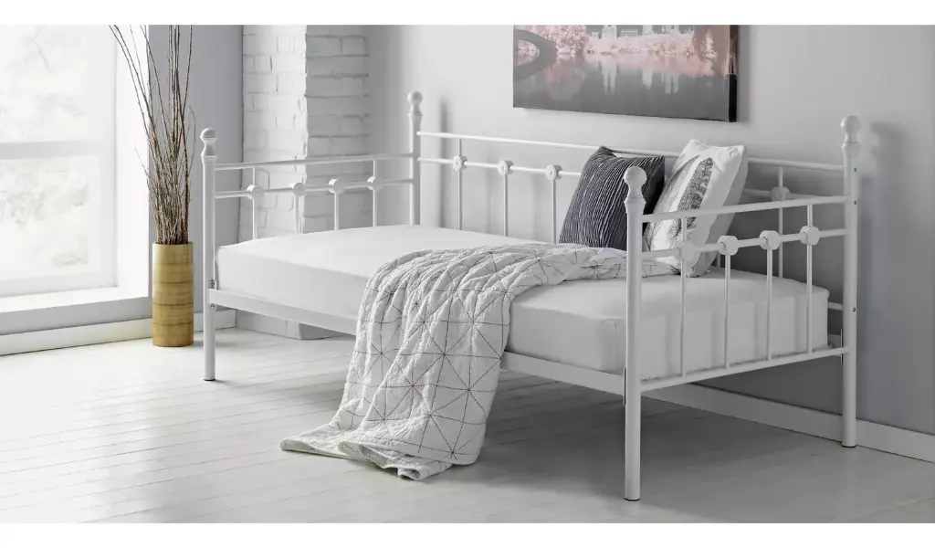 09H AH1 Abigail Daybed FO