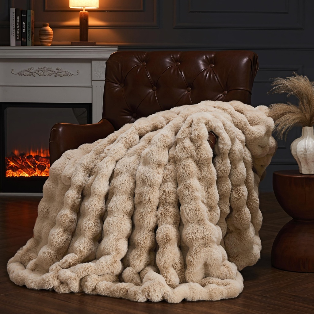 YBIKE Faux Rabbit Fur Throw Blanket, Fuzzy Soft Plush Bubble Blanket 150 x 130cm, Luxury Wa
