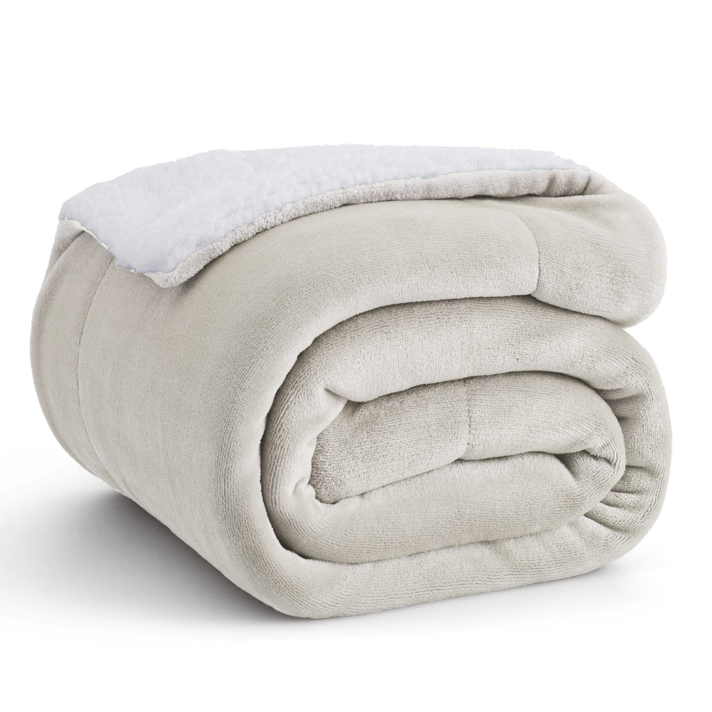 Bedsure Sherpa Fleece Throw Blanket - Thick and Warm, Fluffy Microfiber Solid & Soft Blanke