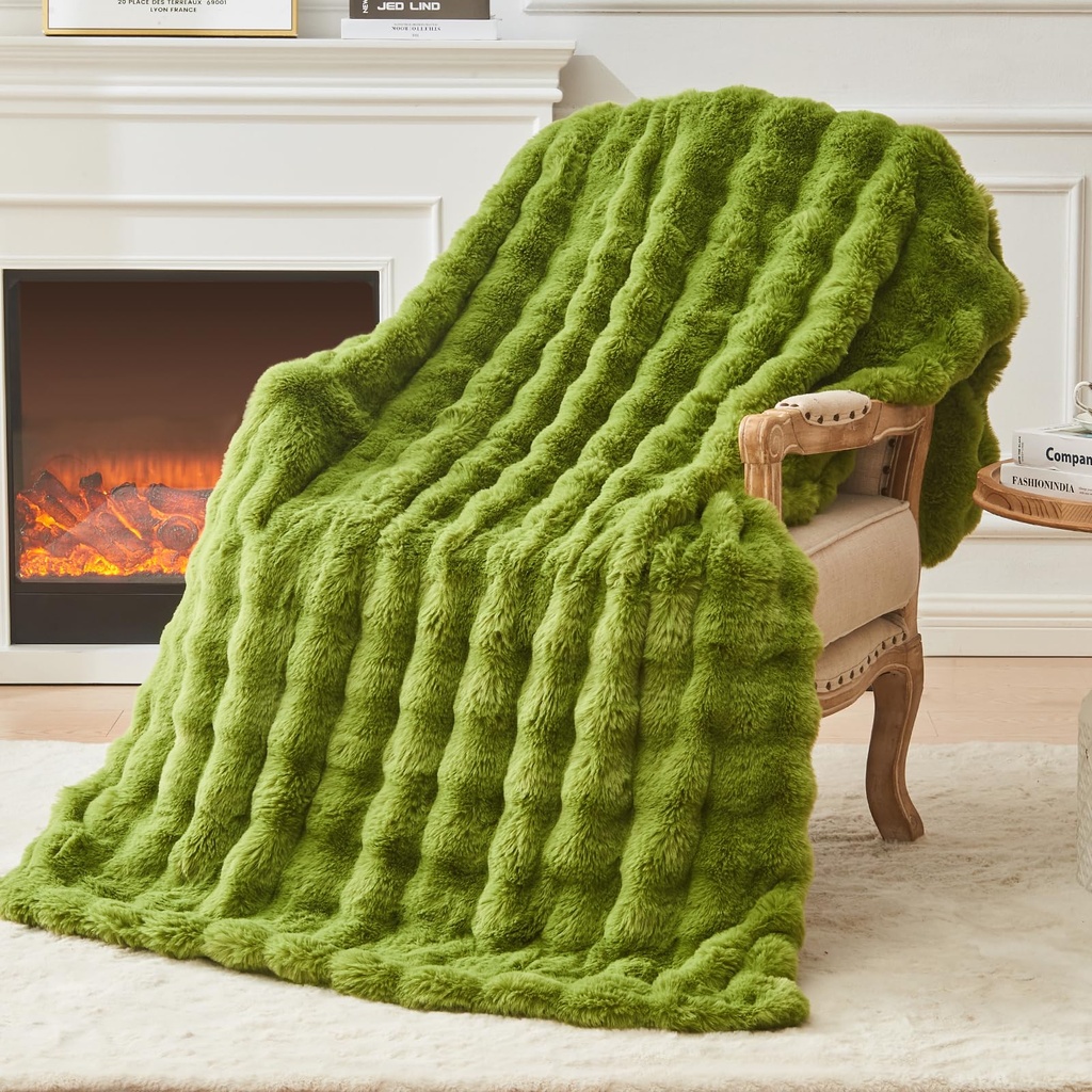 EMME Rabbit Plush Throw Blanket - 150 x 200cm Ultra Soft & Bubble Thick Couch Blanket for S